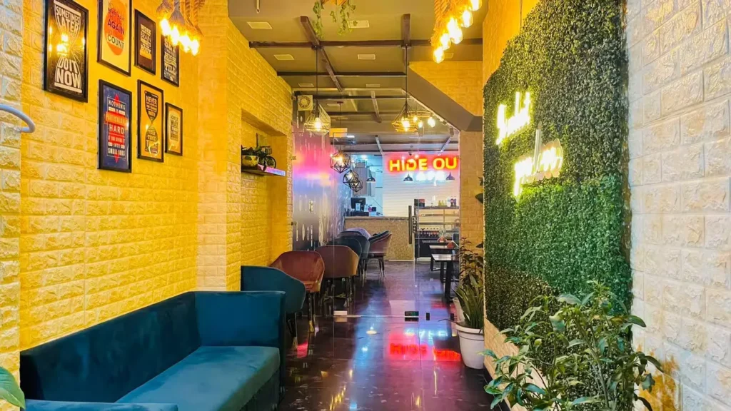 Top 10 Cafes and Eateries in Mukherjee Nagar